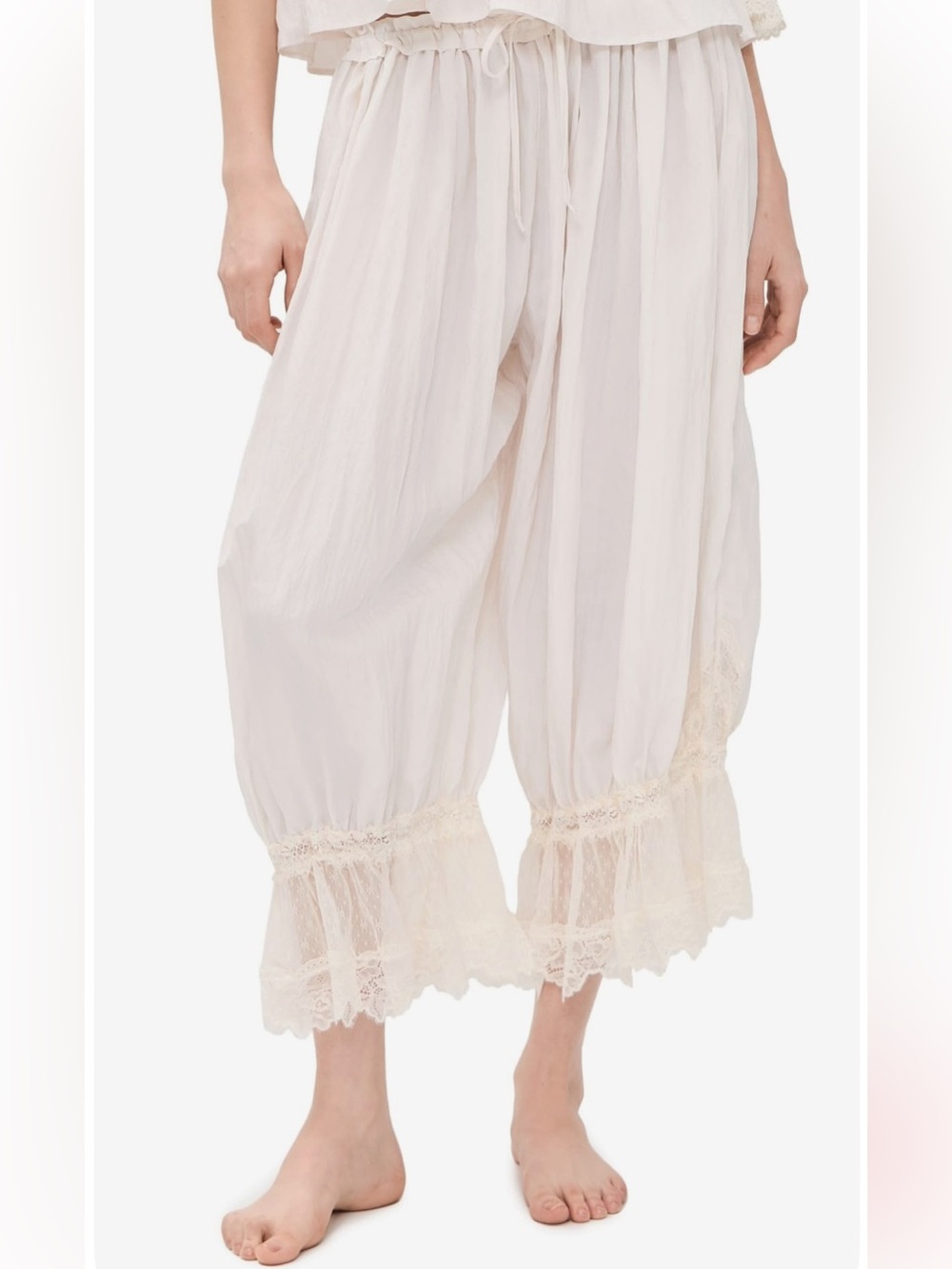 White  Boho Lace-Trim Cropped Bloomer Pants